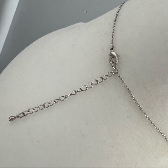 Faux diamond heart pendant sparkle necklace on a silver tone chain - Picture 4 of 5